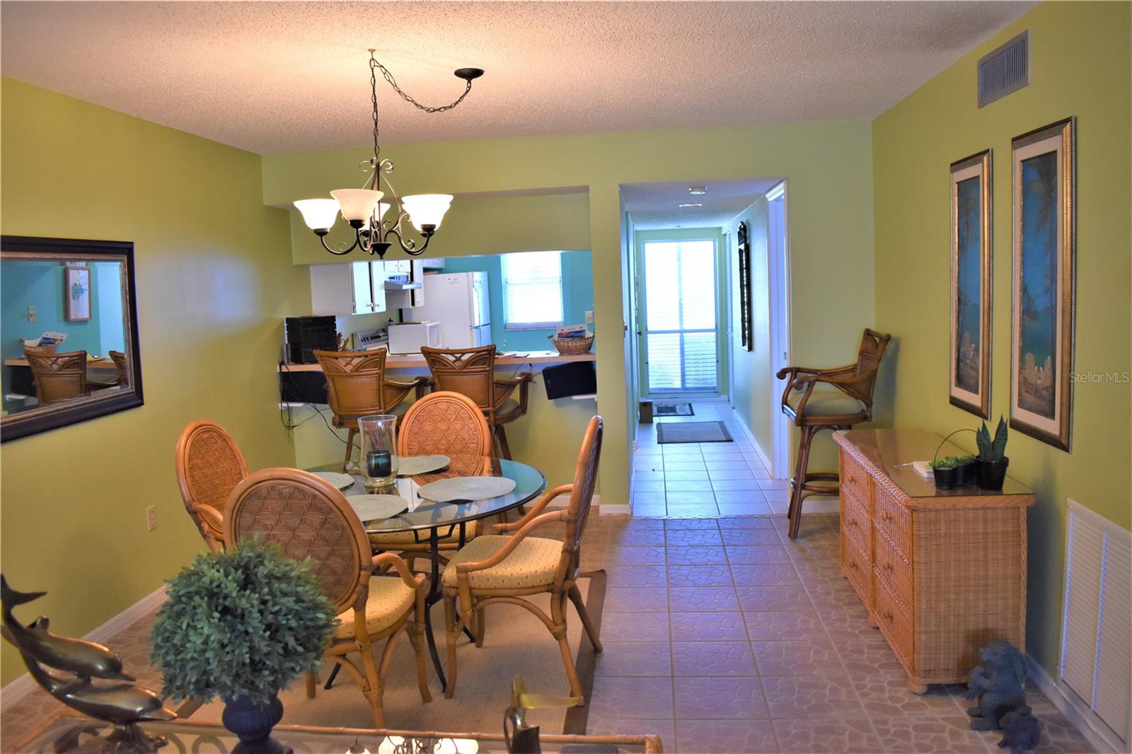 FARMINGTON VISTAS - Residential Lease