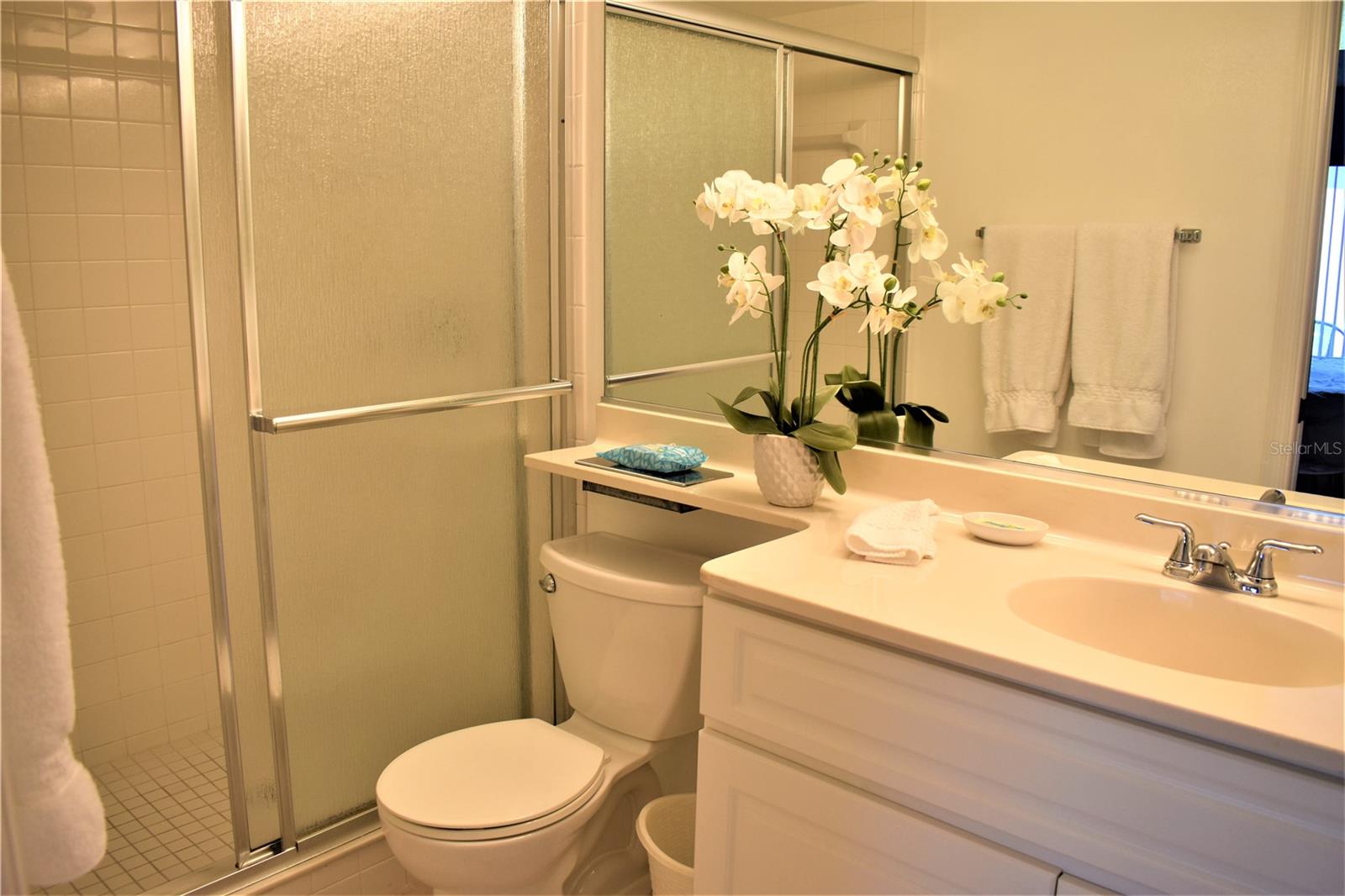 FARMINGTON VISTAS - Residential Lease