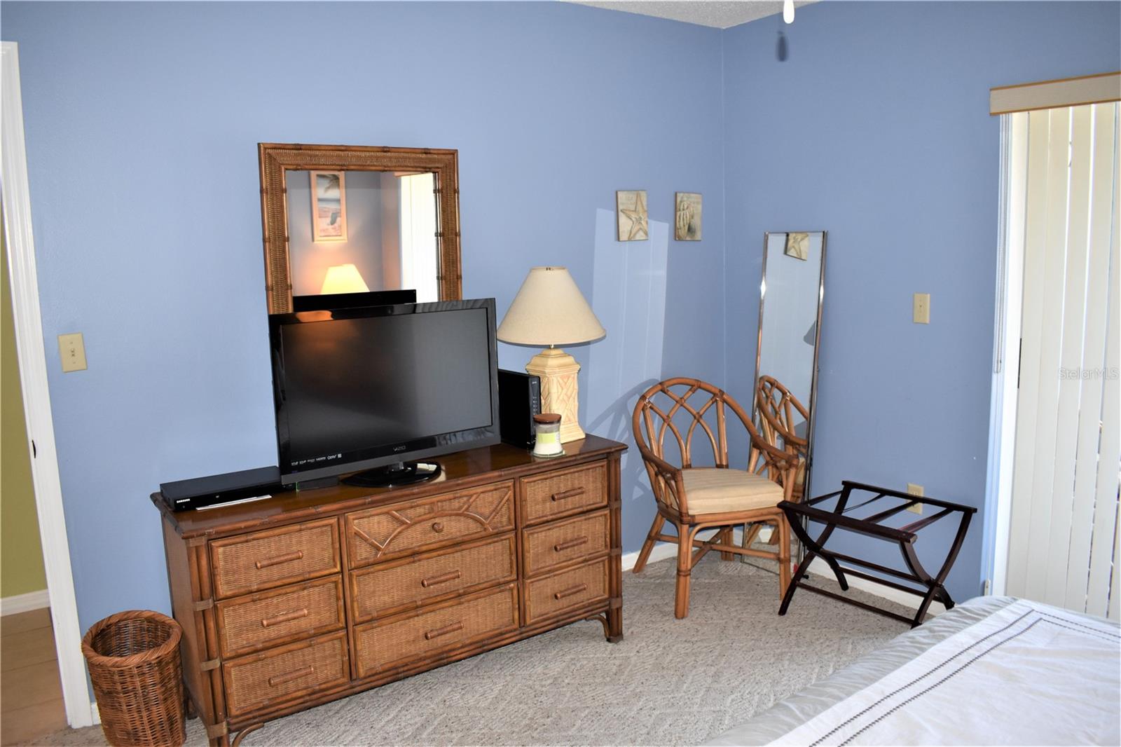 FARMINGTON VISTAS - Residential Lease