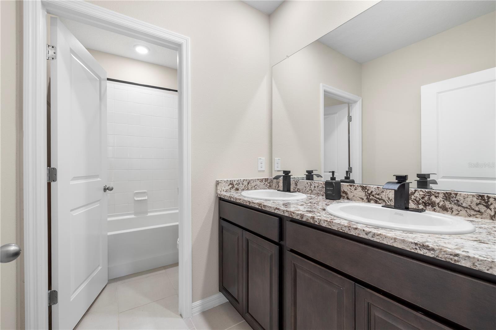 EPPERSON RANCH - Residential