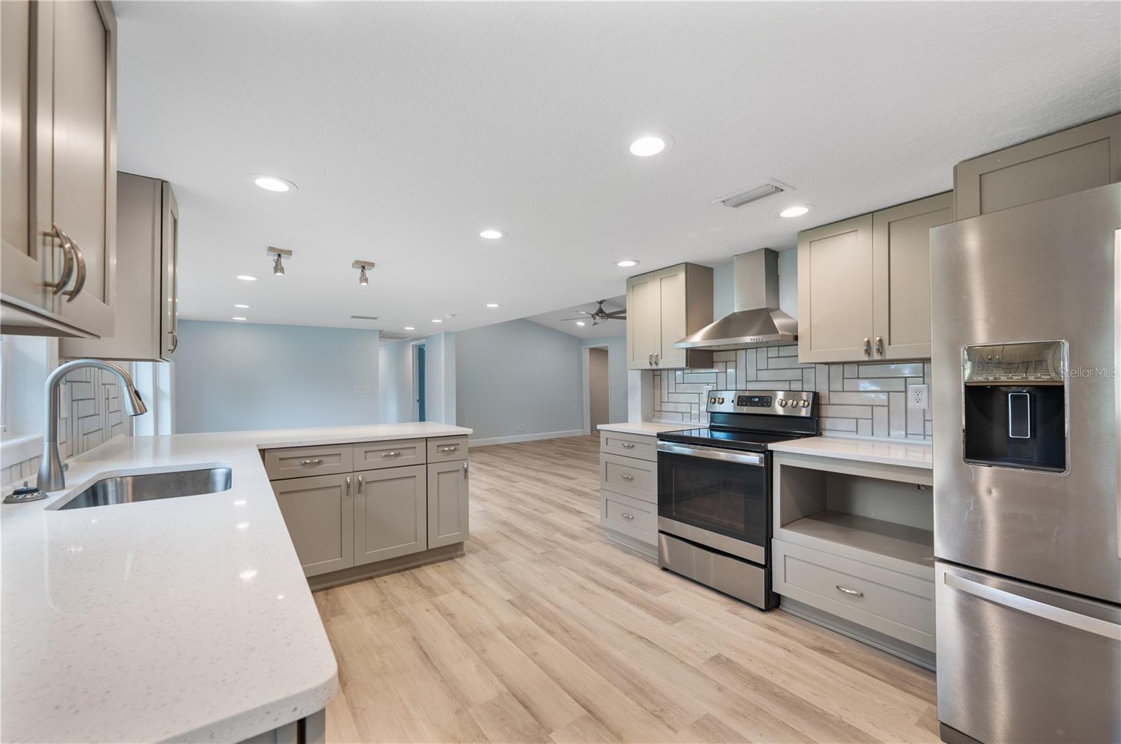 5418 COOPER LANE