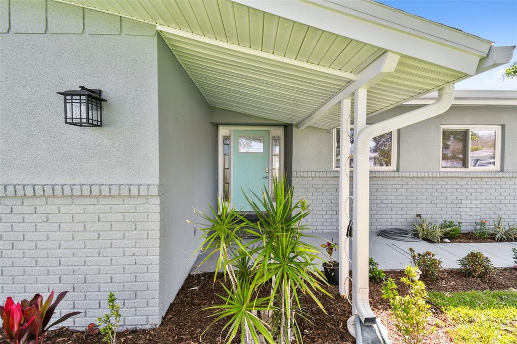 Photo of 94 Nicholas Drive, Dunedin, FL 34698 (MLS # TB8390912)