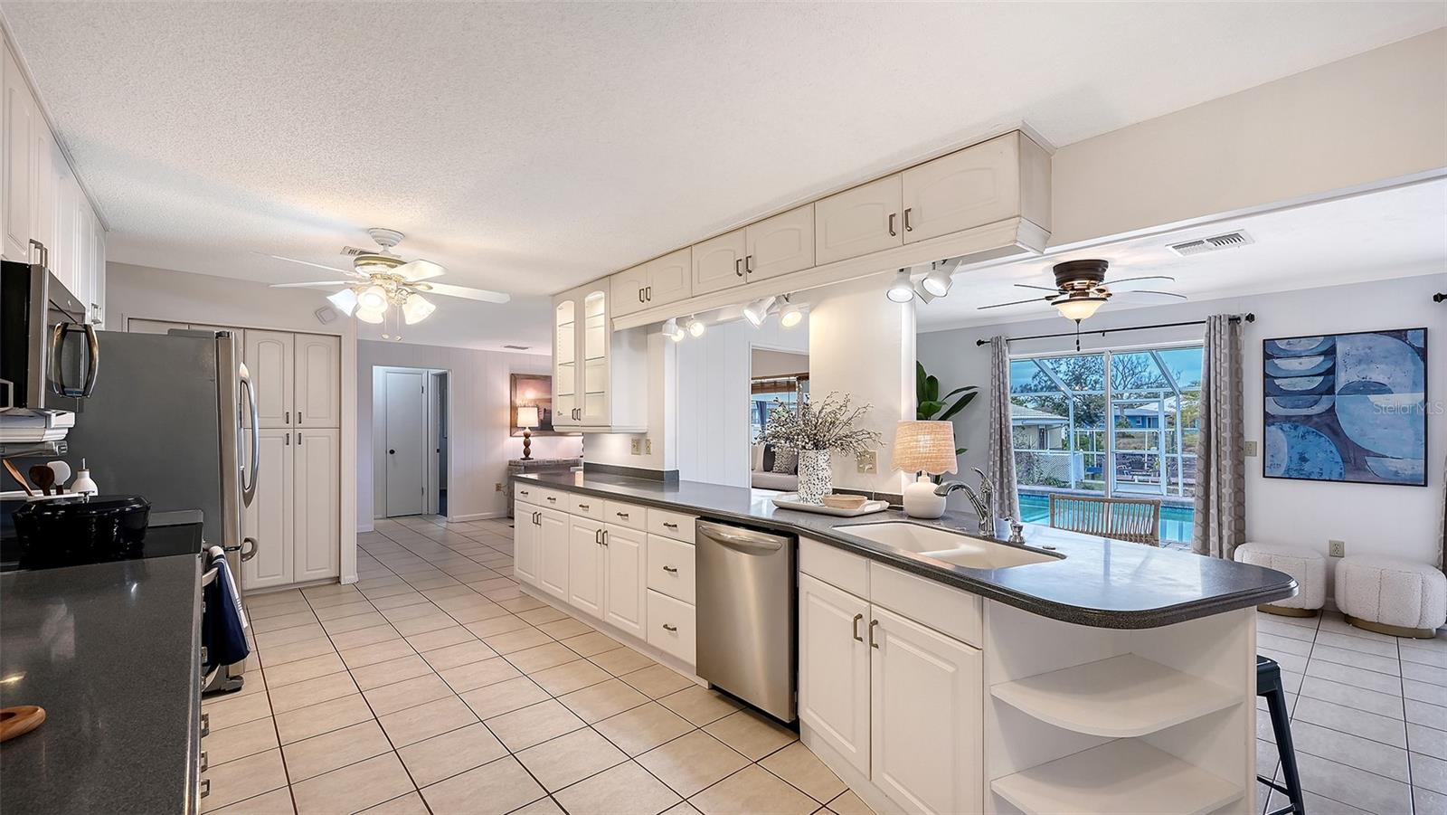 WATERFRONT ESTATES - Residential