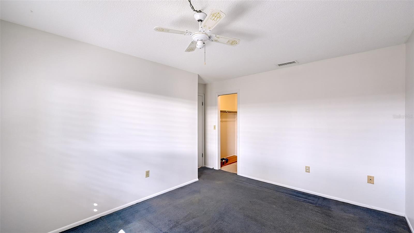 WATERFRONT ESTATES - Residential