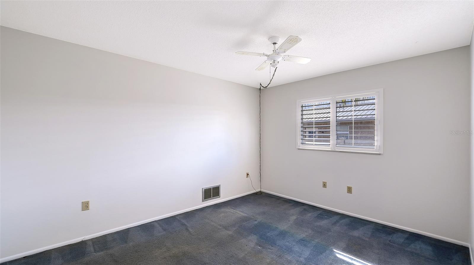 WATERFRONT ESTATES - Residential