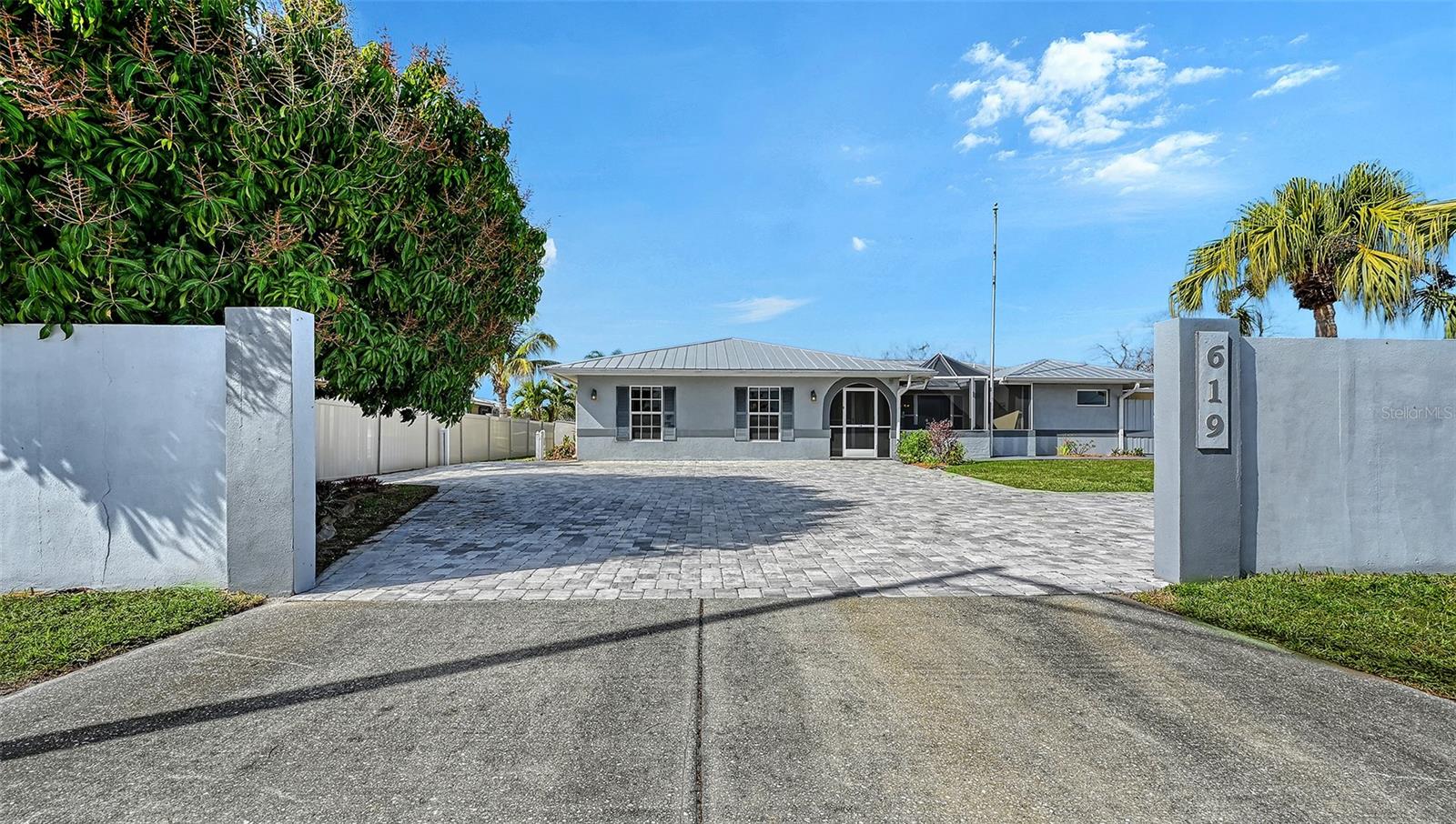 WATERFRONT ESTATES - Residential