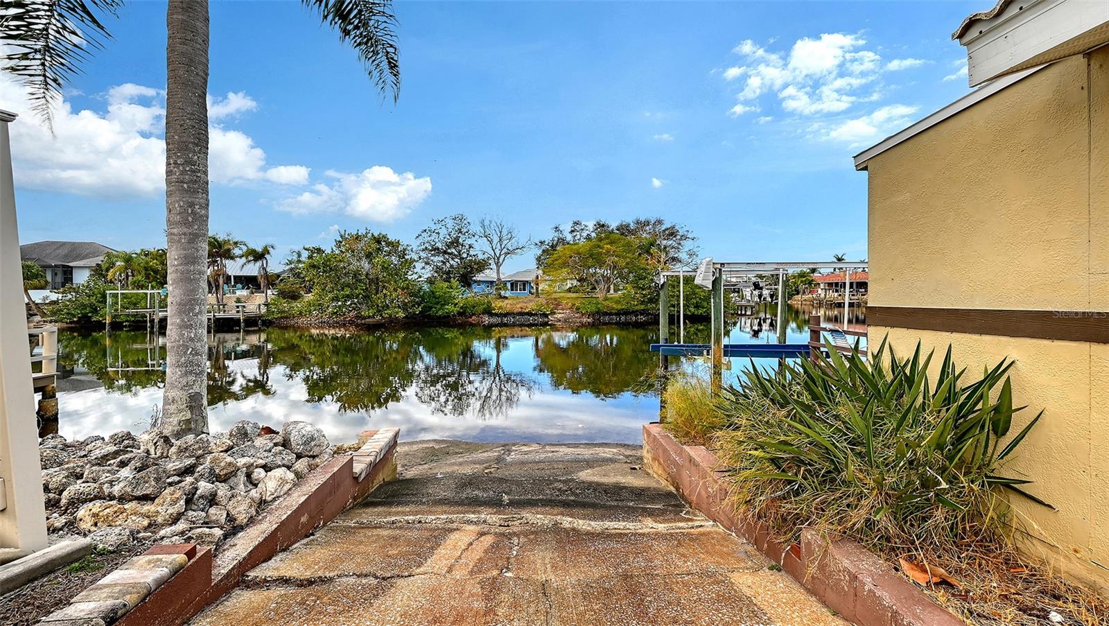 WATERFRONT ESTATES - Residential