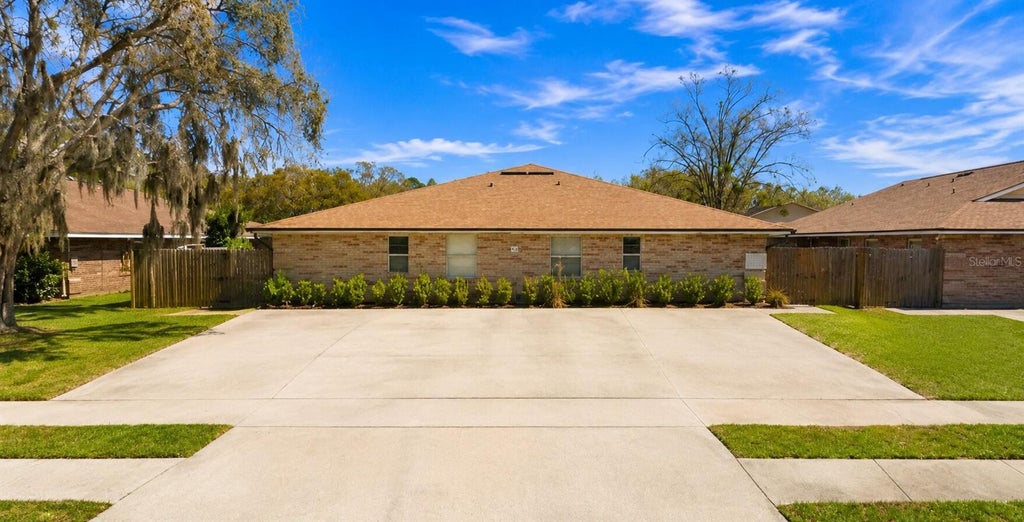 Photo of 3132 Bloomingdale Villas Court, Brandon, FL 33511 (MLS # TB8533249)