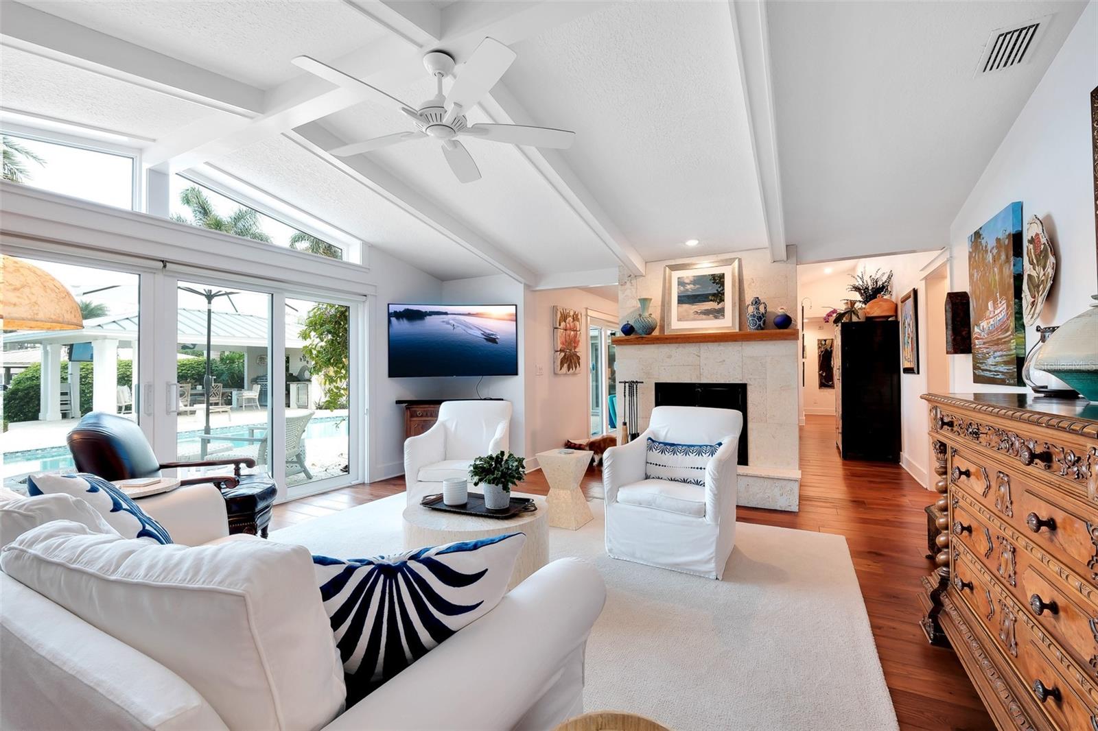 VENEZIA UNIT 03 - Residential