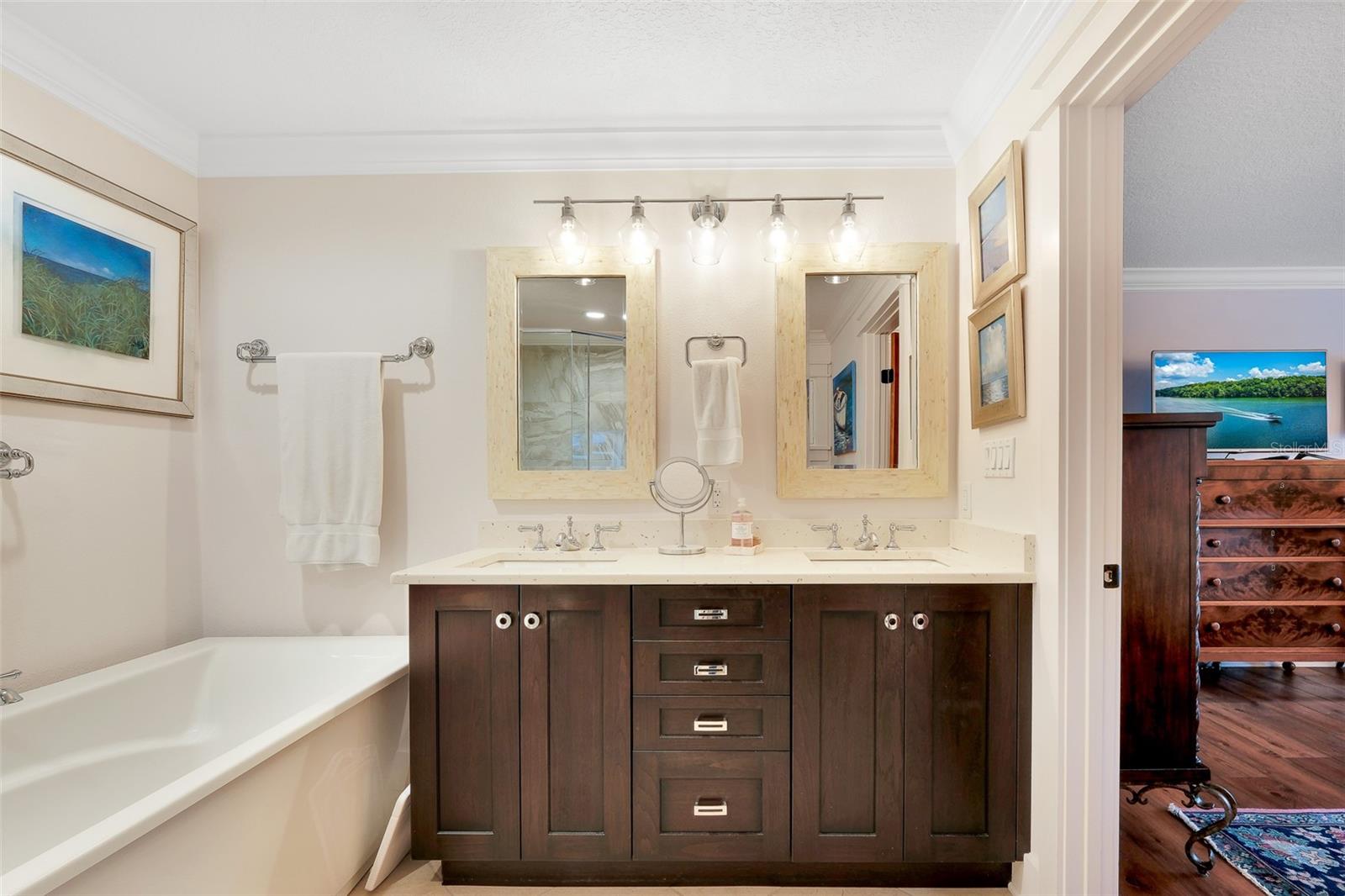 VENEZIA UNIT 03 - Residential