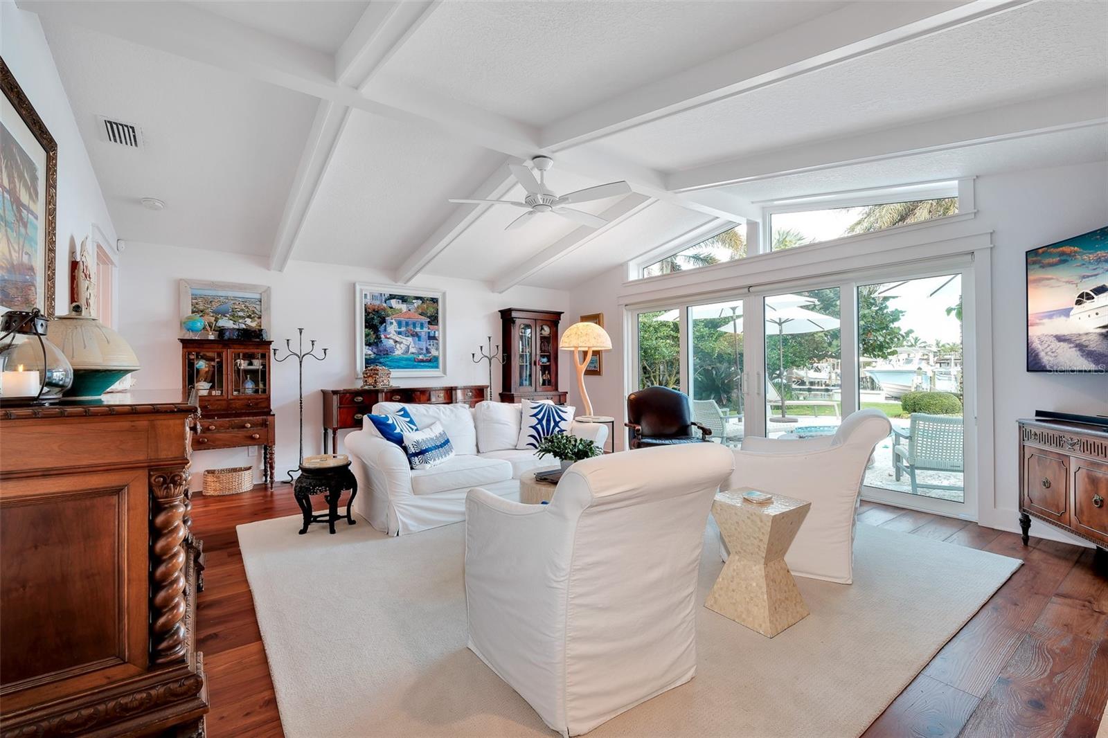 VENEZIA UNIT 03 - Residential