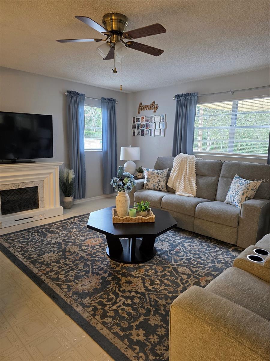 SPRING HILL - Residential