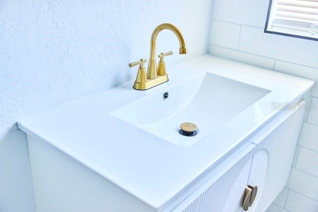 MORA SUB - Residential Lease