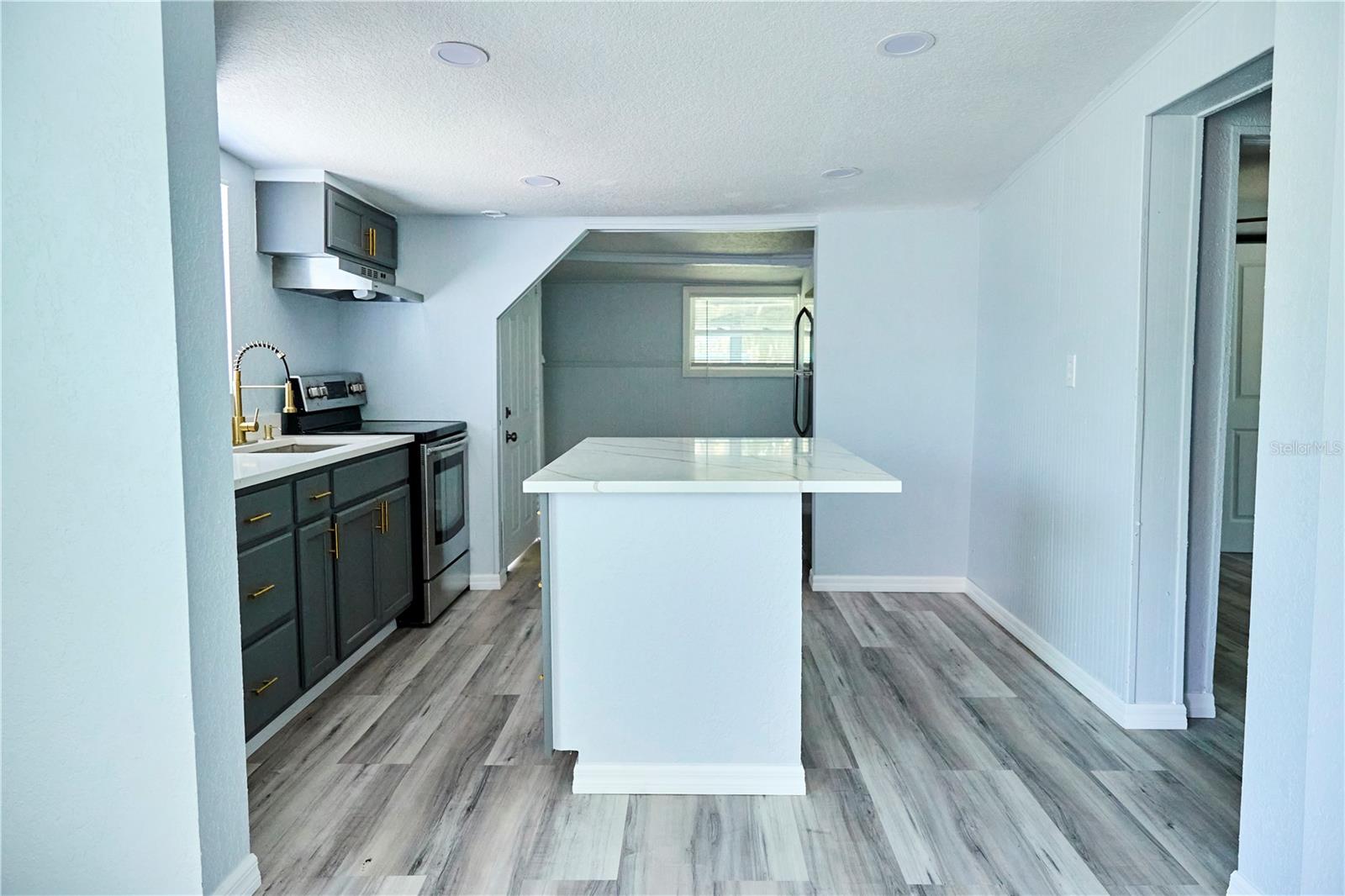 MORA SUB - Residential Lease