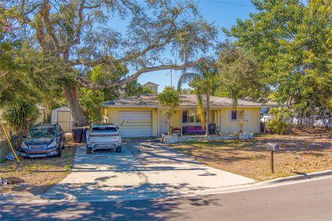 Photo of 1300 S Hillcrest Avenue, Clearwater, FL 33756 (MLS # TB8474773)