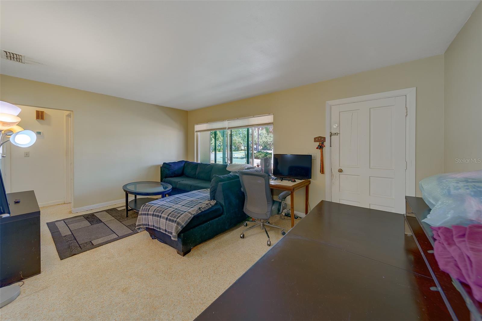 1300 S HILLCREST AVENUE