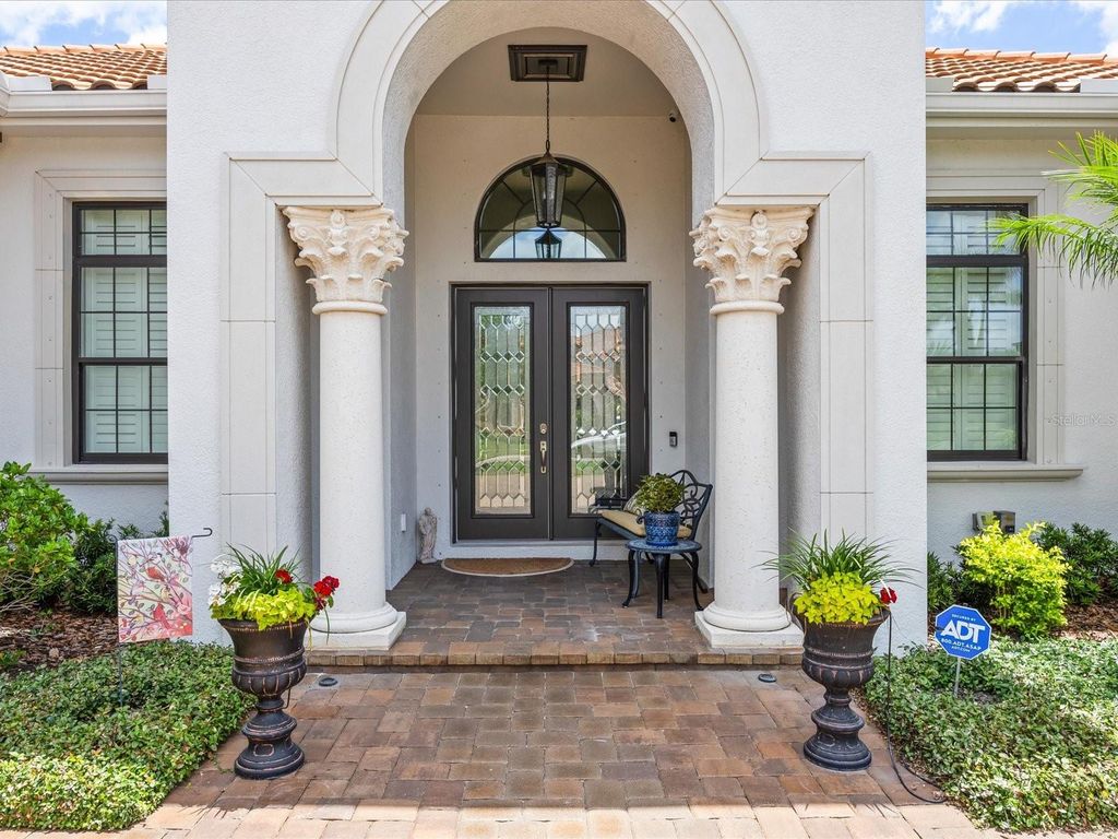 Photo of 1014 Stella Vara Drive, Lutz, FL 33548 (MLS # TB8401858)