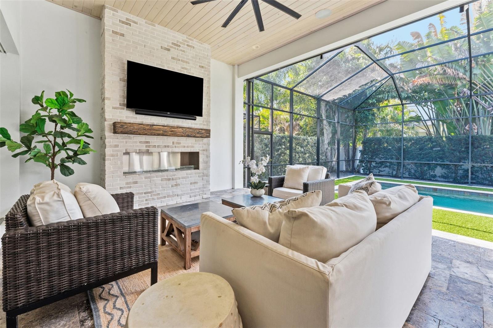 PALM PARK - Residential