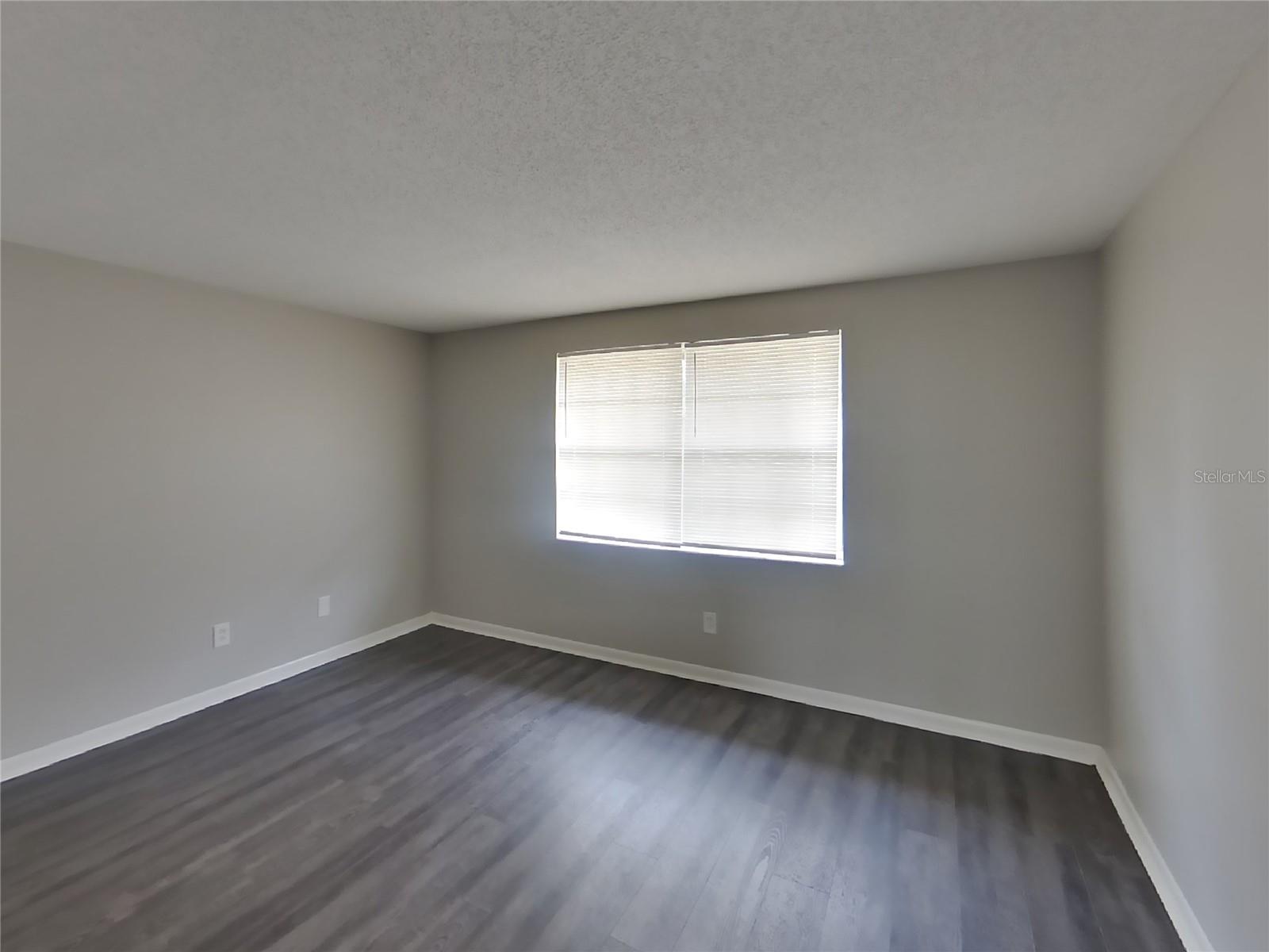 BRANDON LAKES - Residential Lease