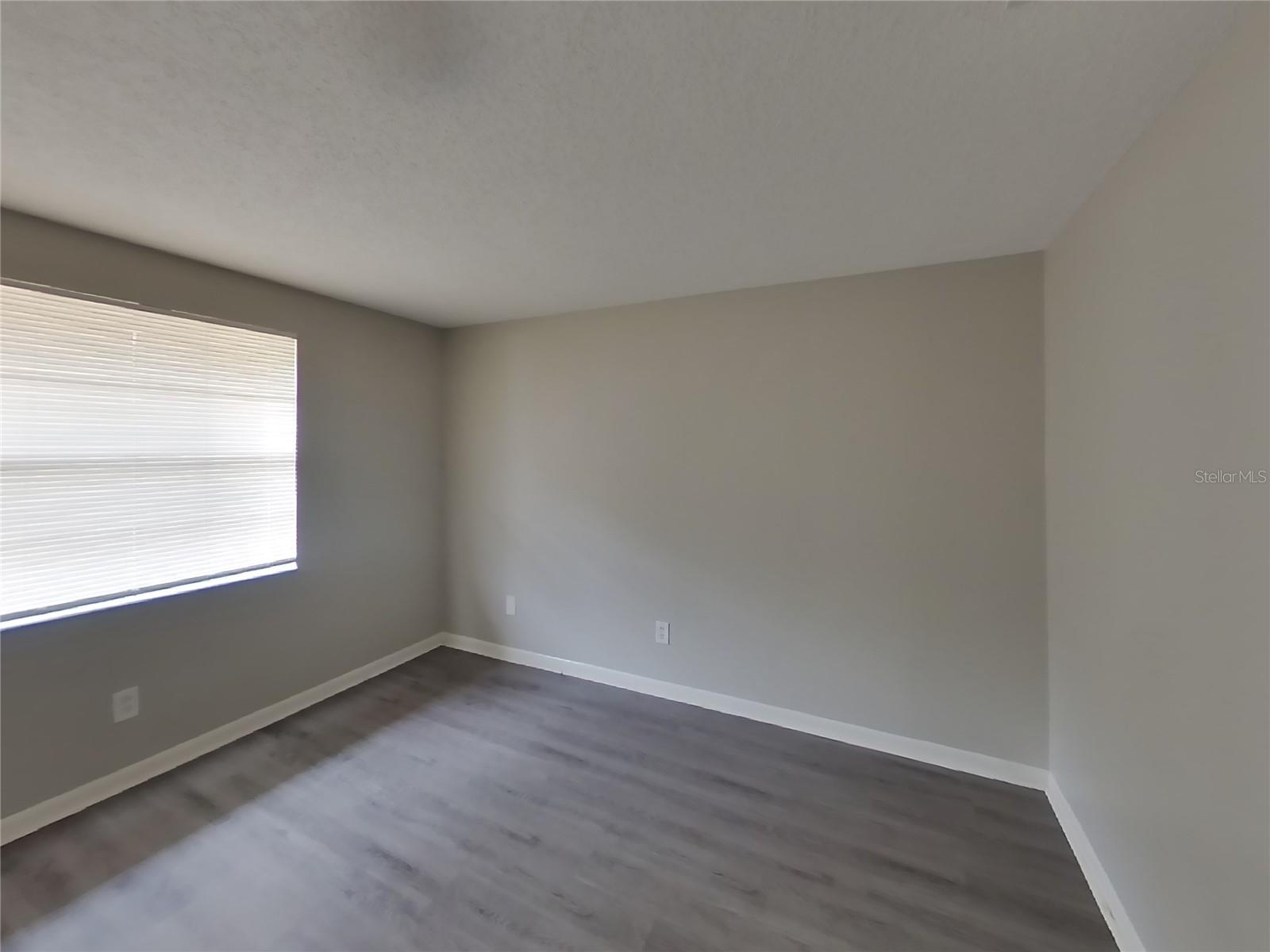 BRANDON LAKES - Residential Lease