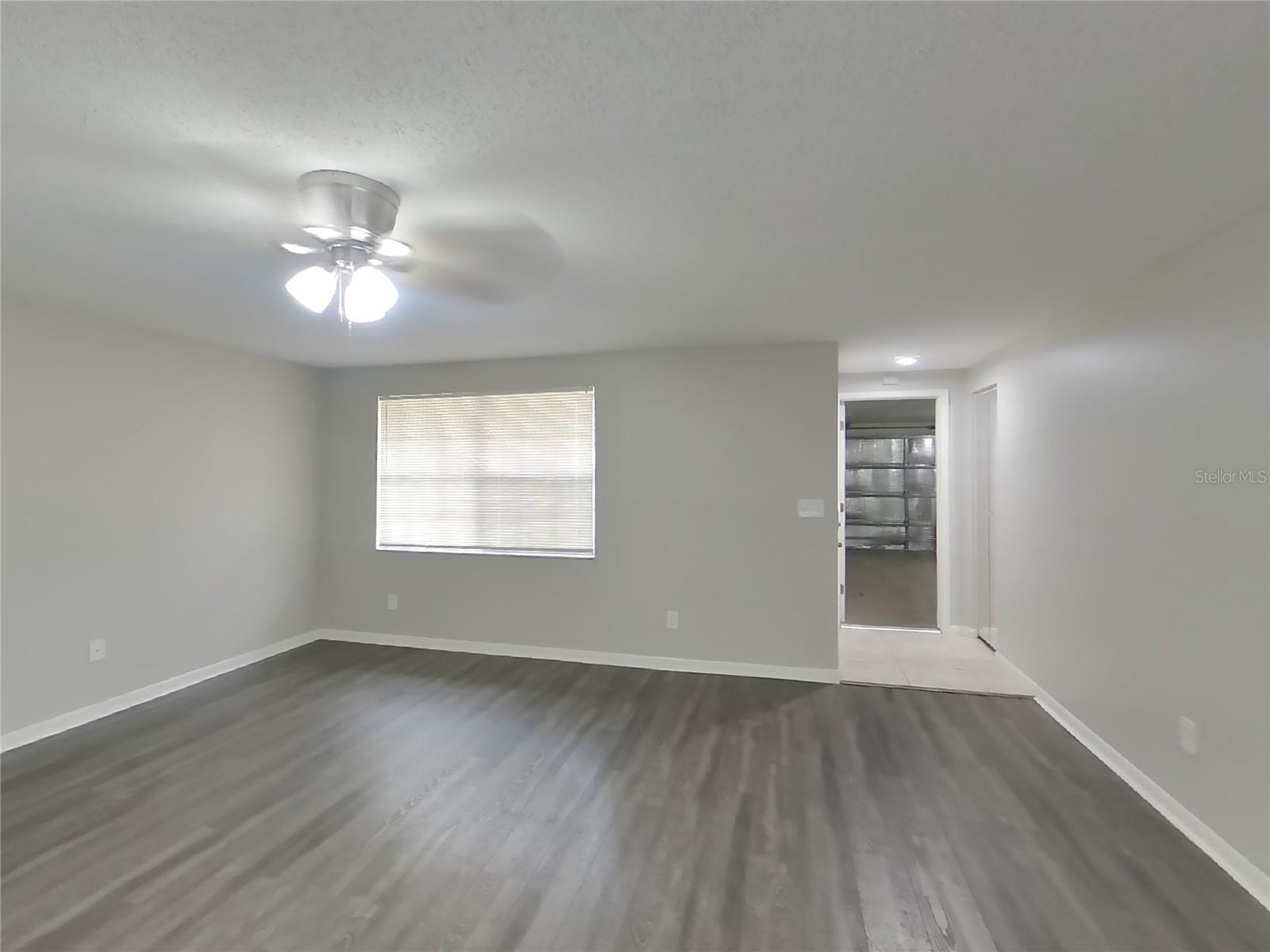 BRANDON LAKES - Residential Lease