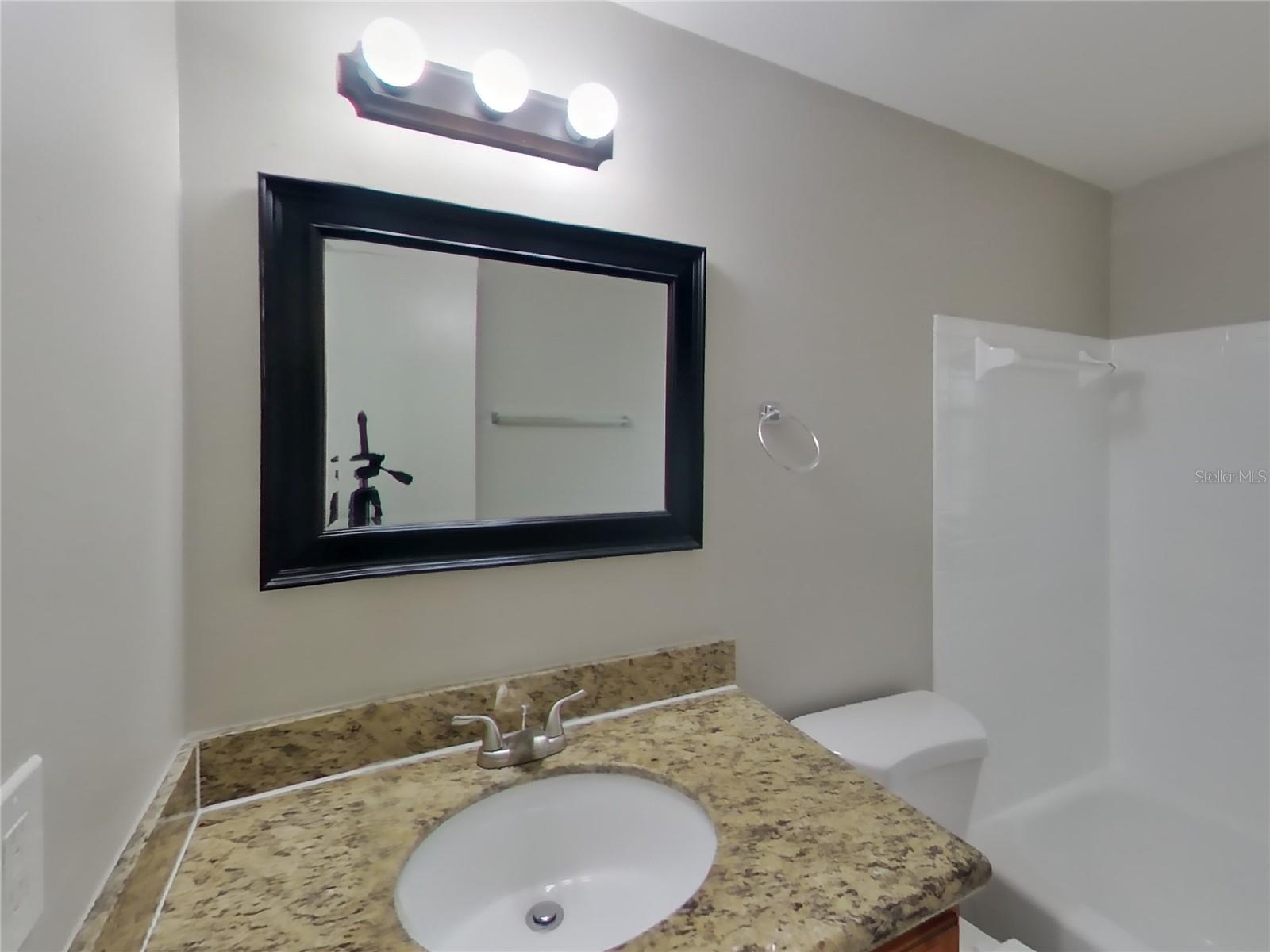 BRANDON LAKES - Residential Lease