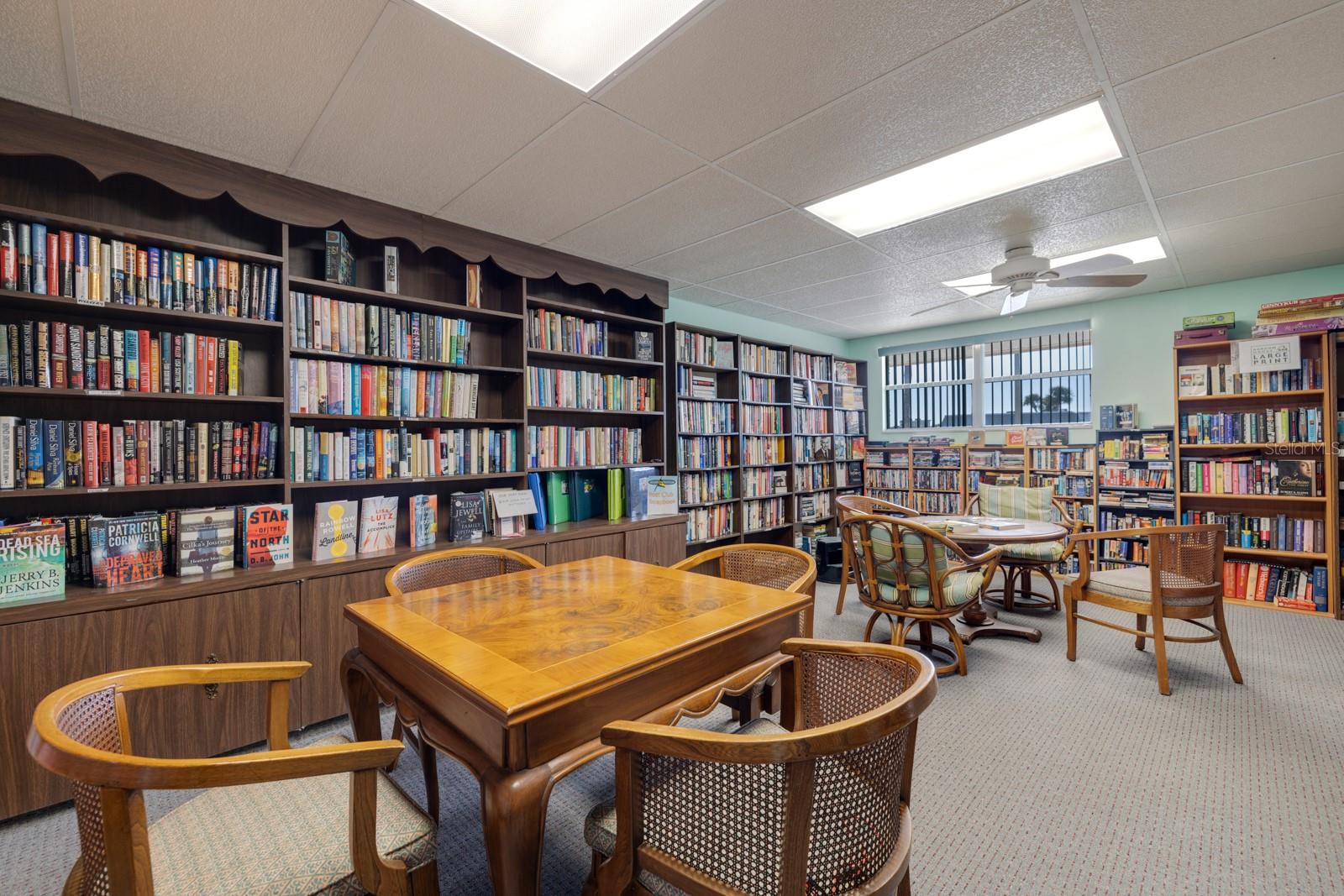 BOCA CIEGA POINT EAST - Residential