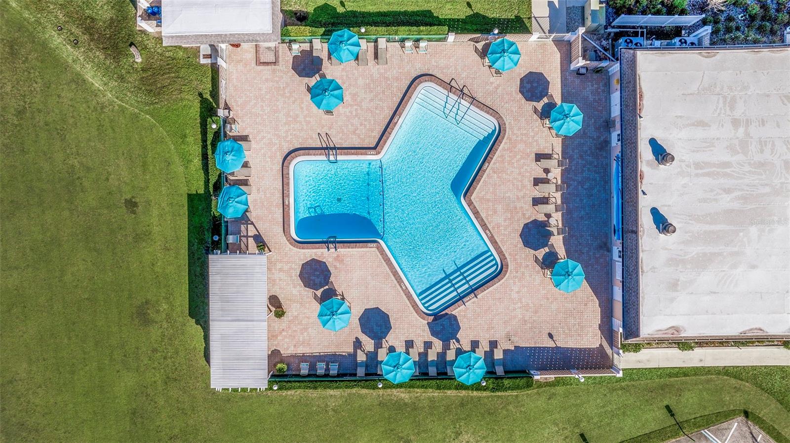 BOCA CIEGA POINT EAST - Residential