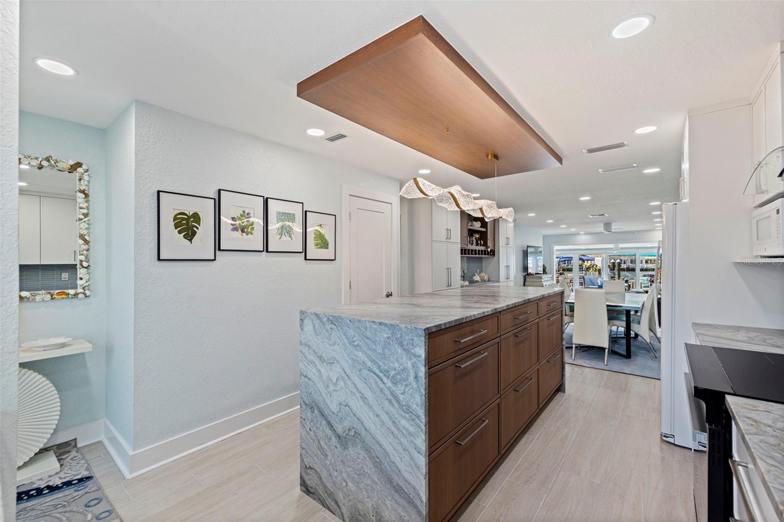 BOCA CIEGA POINT EAST - Residential