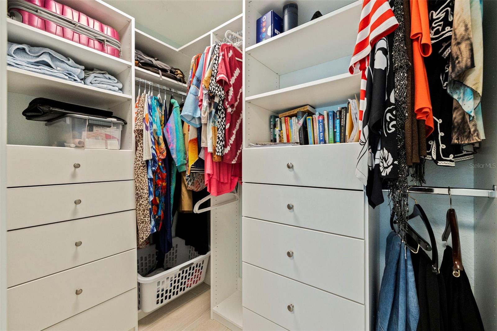 BOCA CIEGA POINT EAST - Residential