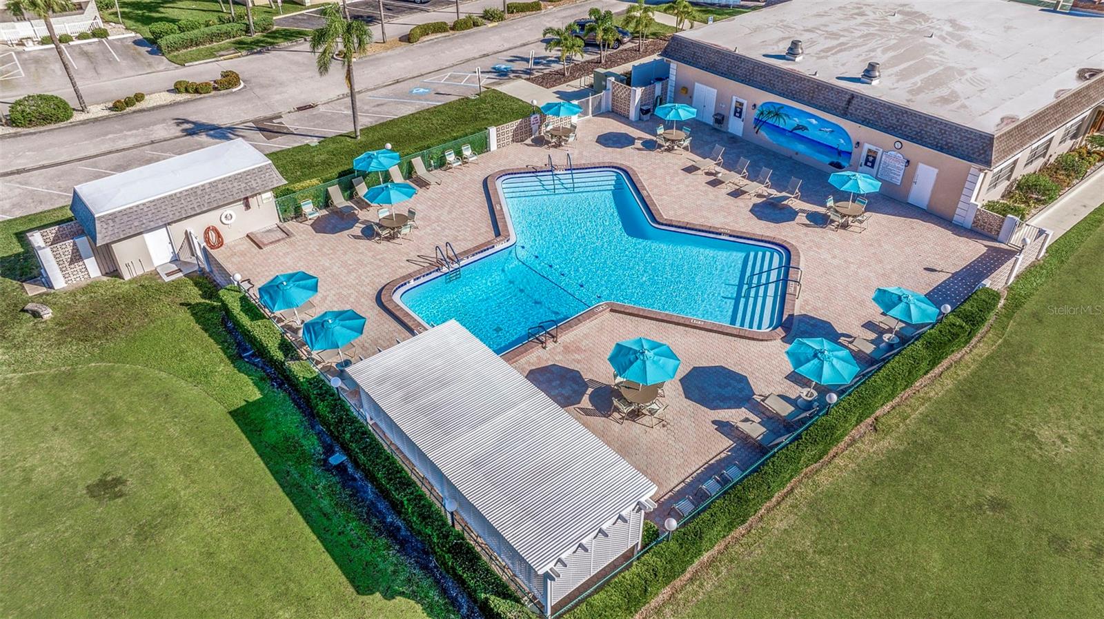 BOCA CIEGA POINT EAST - Residential