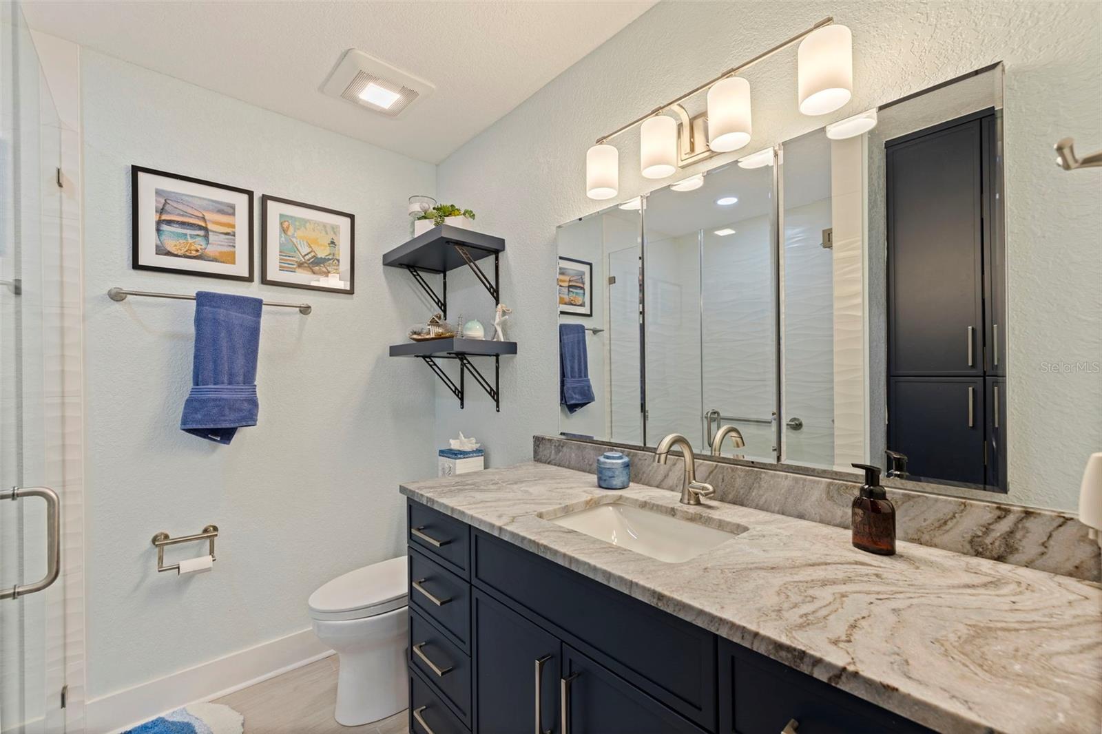 BOCA CIEGA POINT EAST - Residential