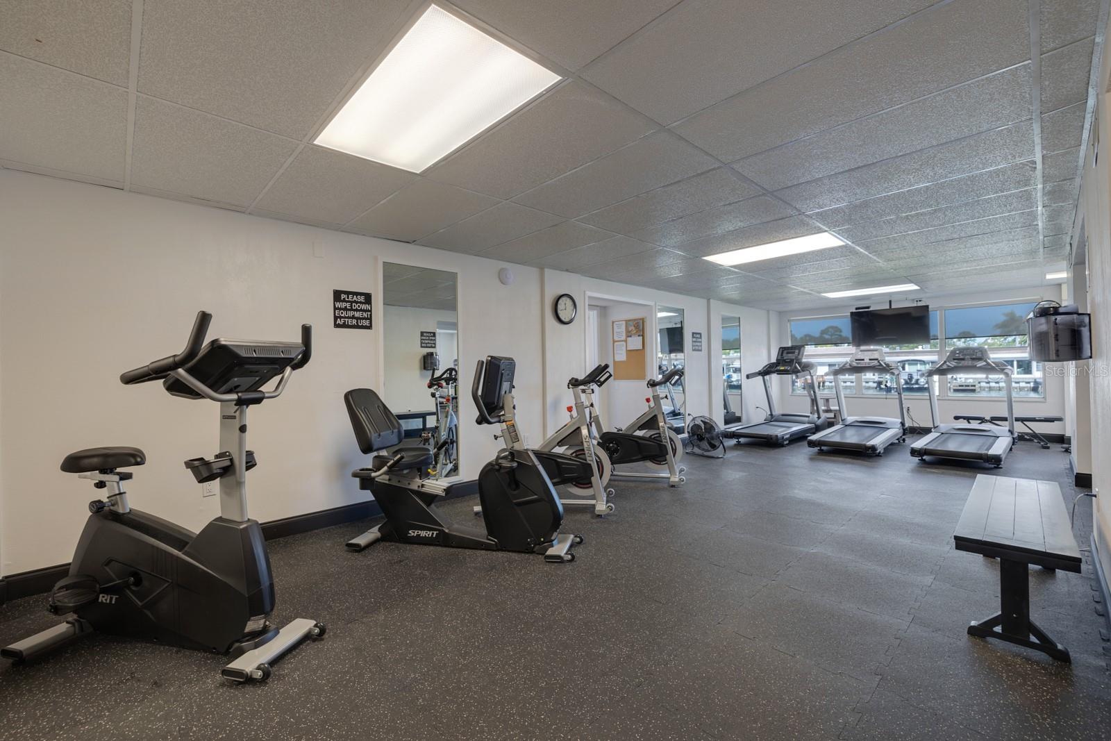 BOCA CIEGA POINT EAST - Residential