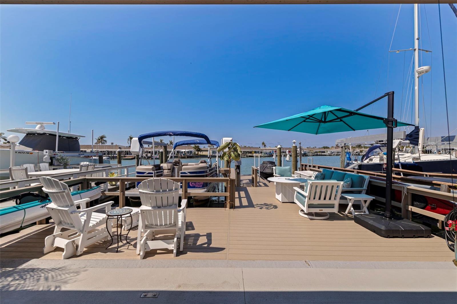 BOCA CIEGA POINT EAST - Residential