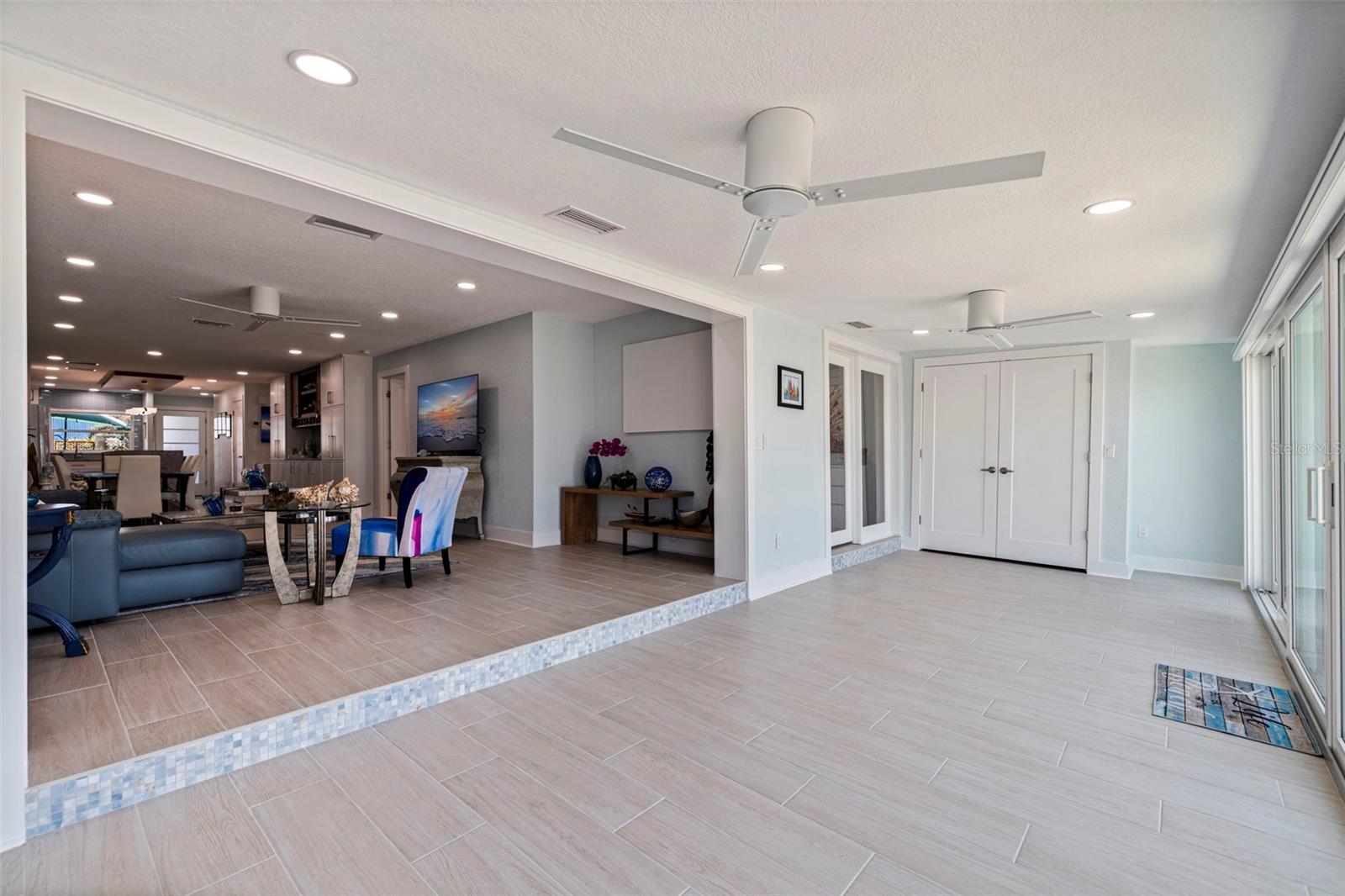 BOCA CIEGA POINT EAST - Residential