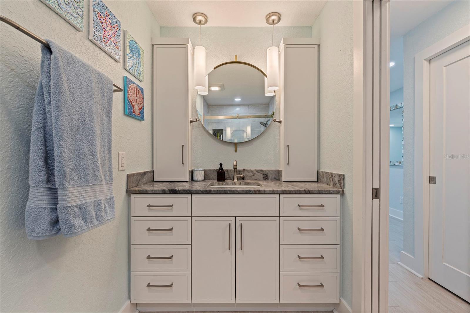 BOCA CIEGA POINT EAST - Residential