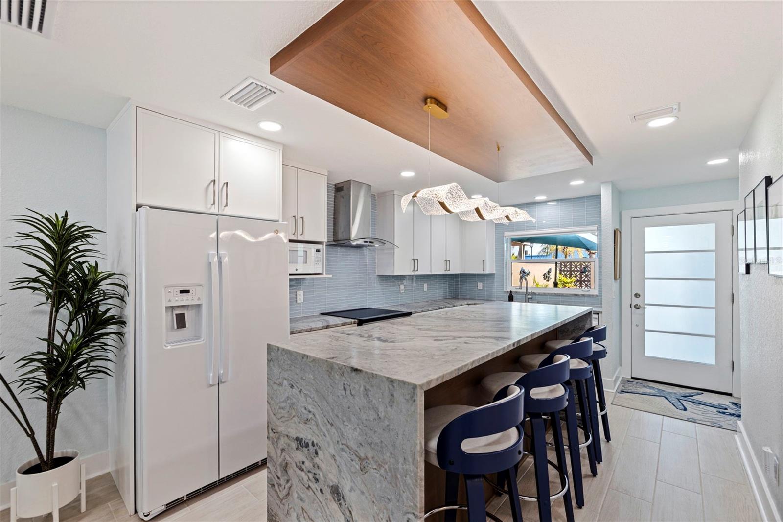 BOCA CIEGA POINT EAST - Residential