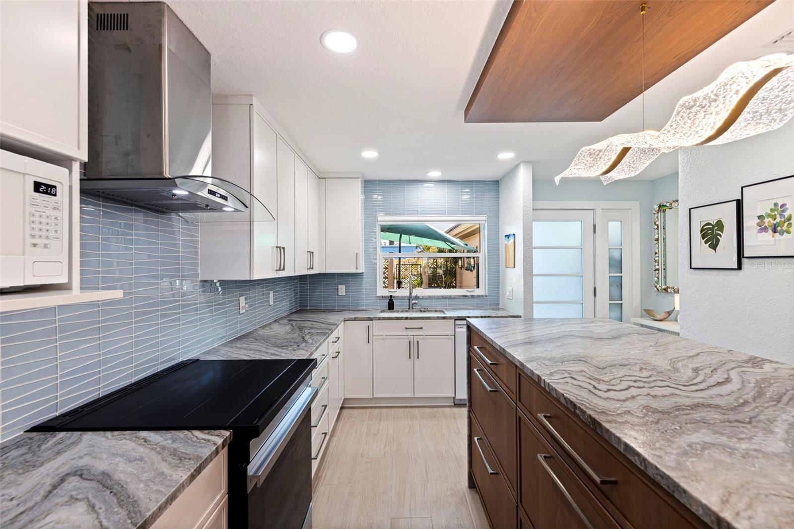 BOCA CIEGA POINT EAST - Residential