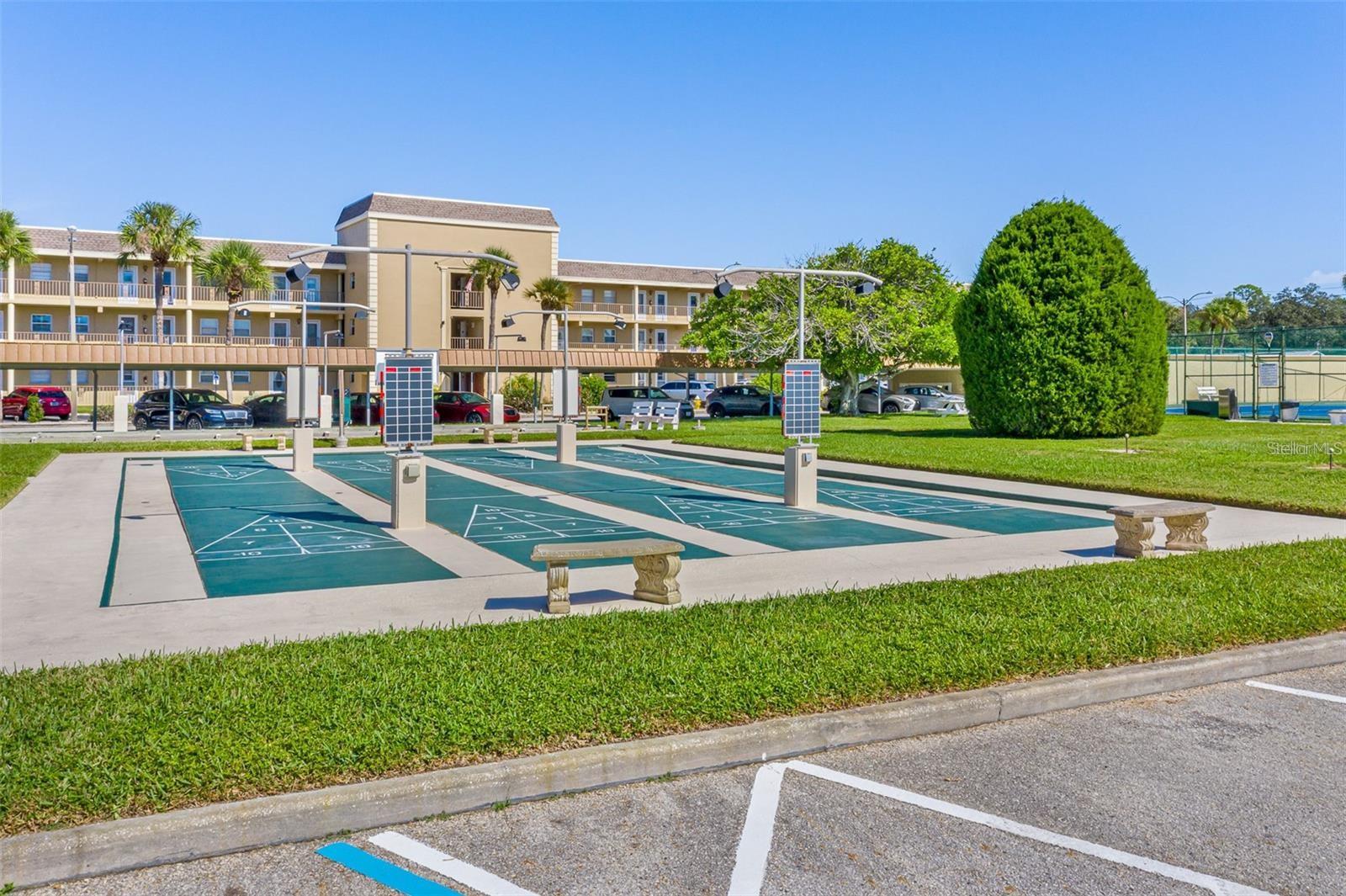 BOCA CIEGA POINT EAST - Residential