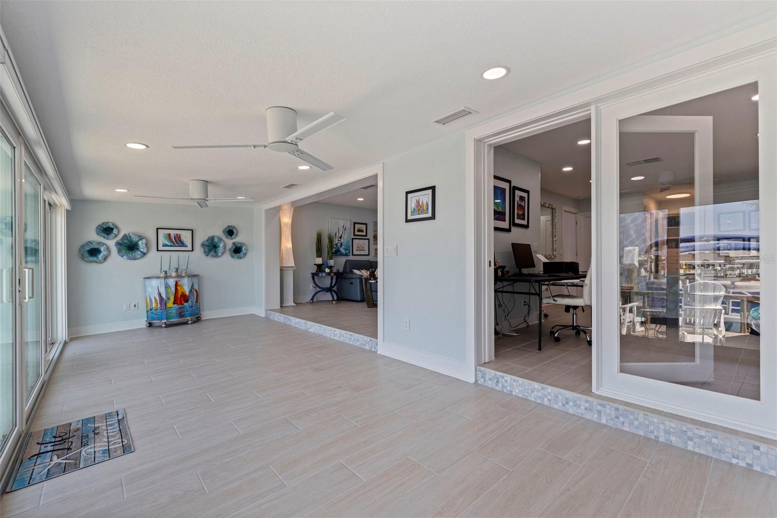 BOCA CIEGA POINT EAST - Residential