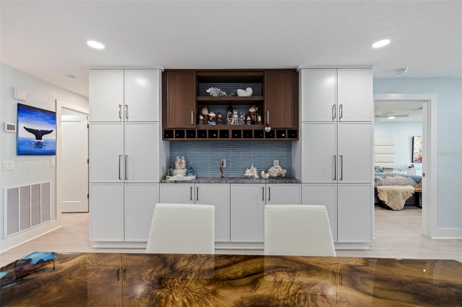 BOCA CIEGA POINT EAST - Residential