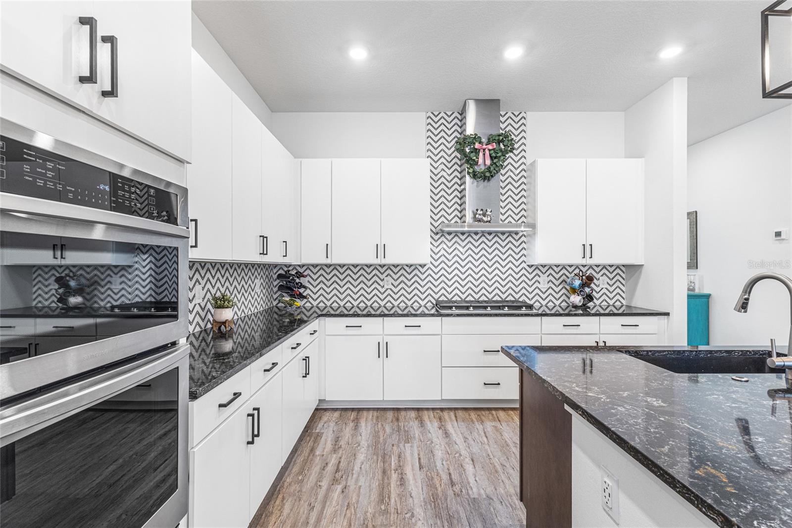 WINDING BAY PH 3 - Residential