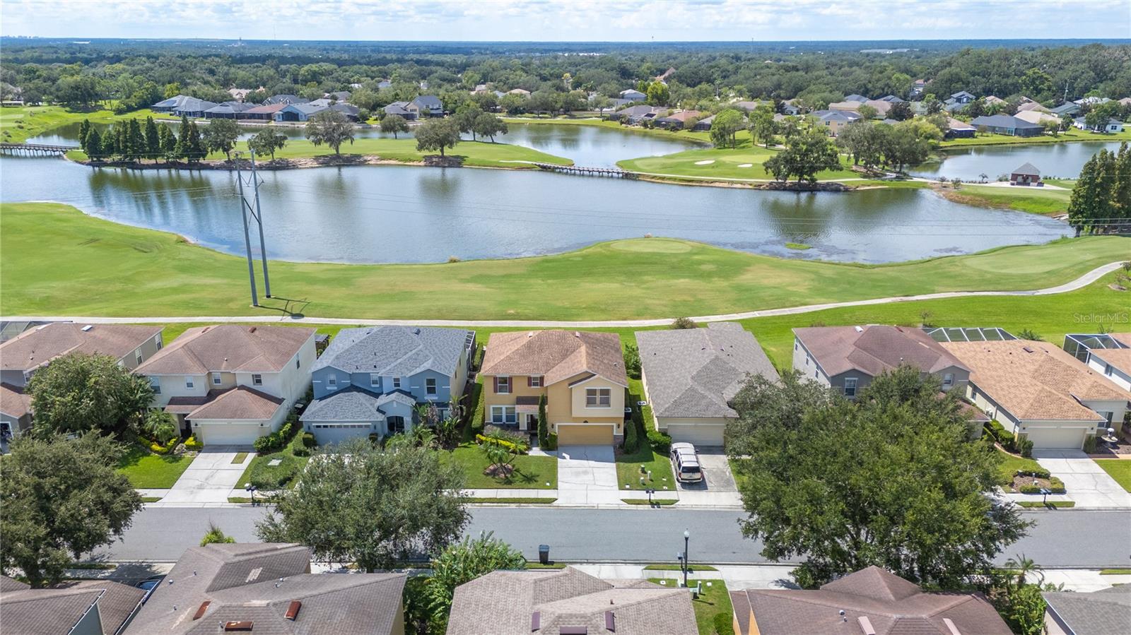 6937 LAKE EAGLEBROOKE DRIVE
