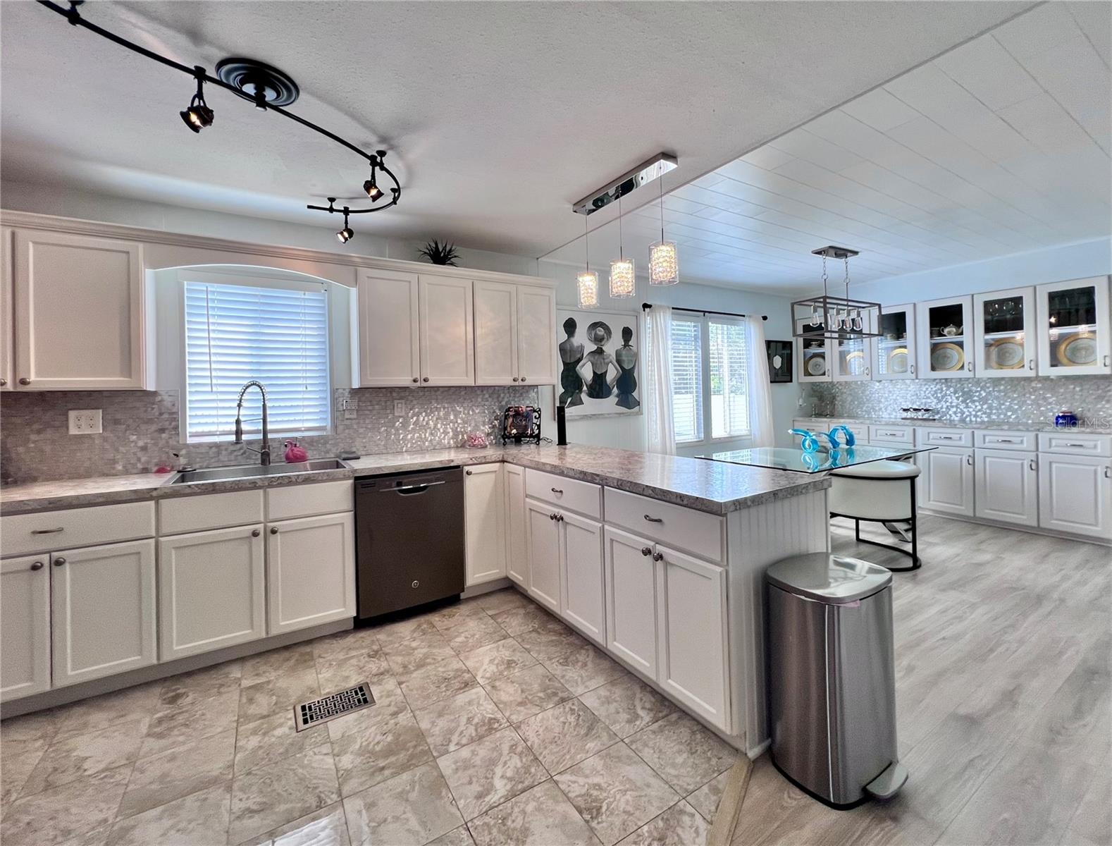 FAIRWAY VILLAGE MOBILE HOME PARK UNREC - Residential