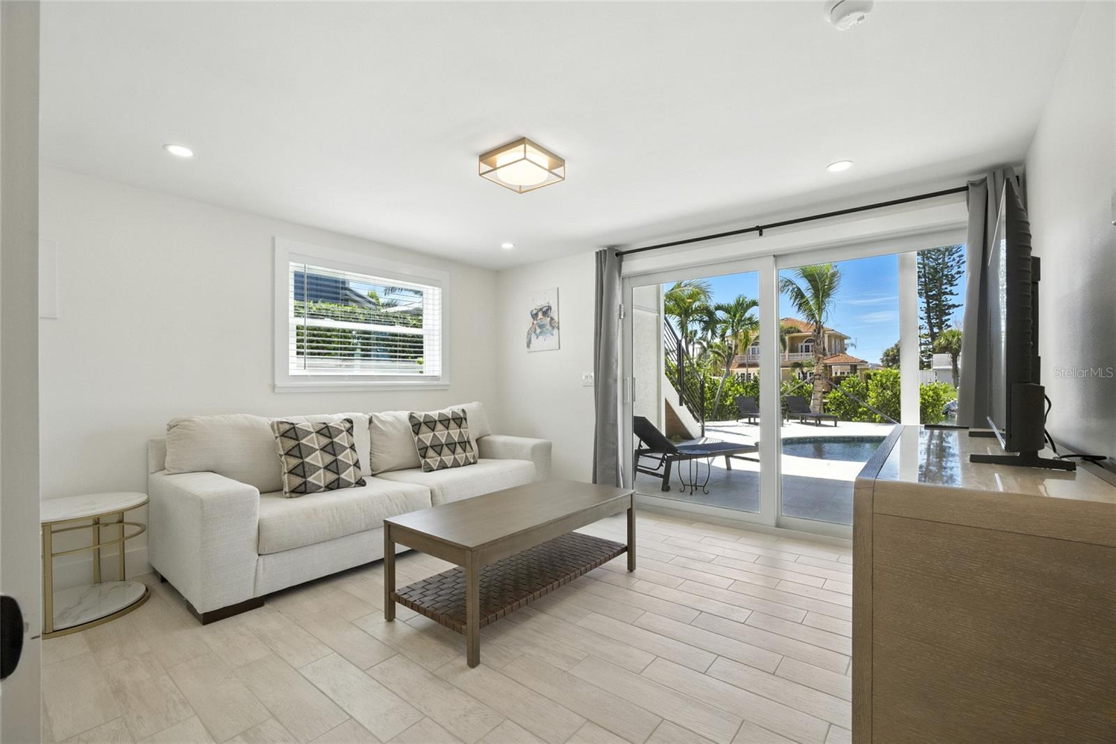 SUNRISE PARK REP - Residential