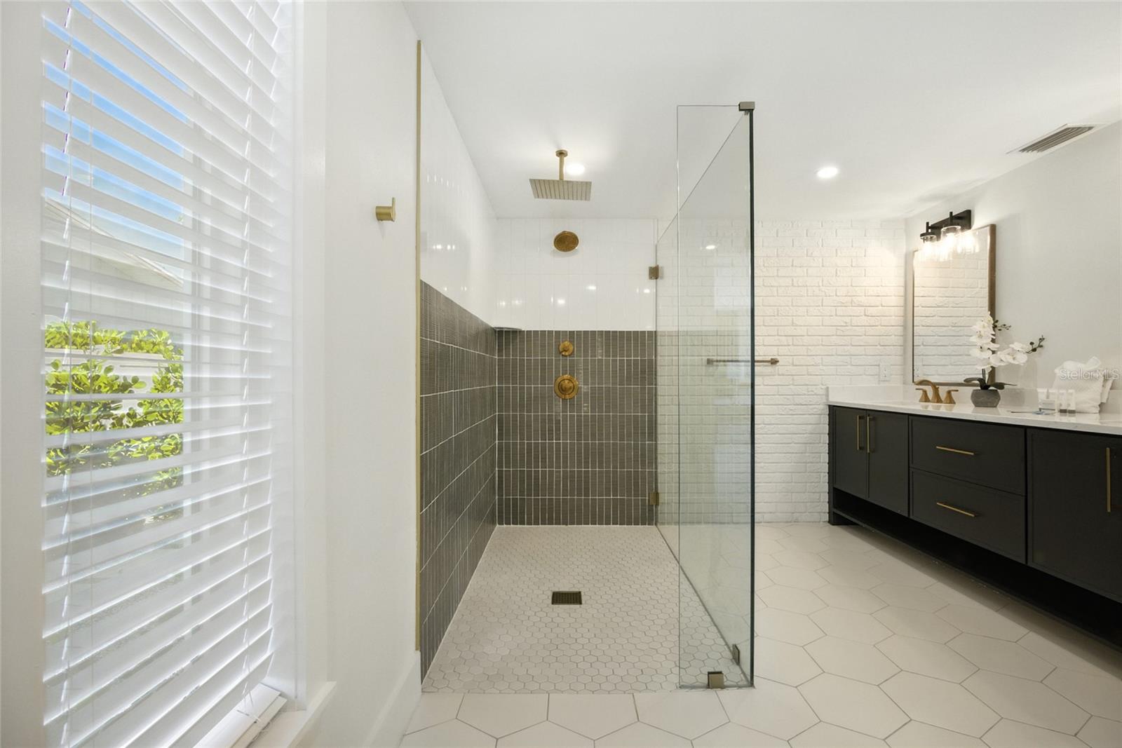 SUNRISE PARK REP - Residential