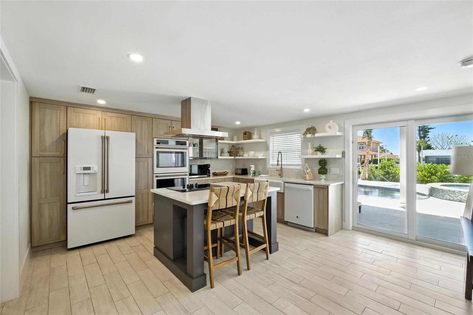 SUNRISE PARK REP - Residential