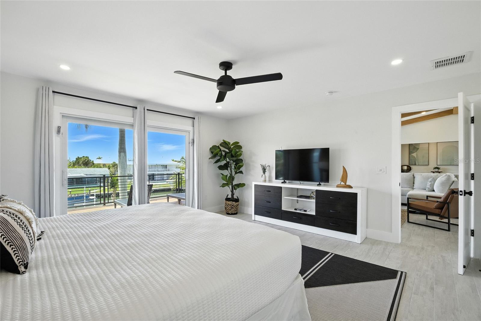 SUNRISE PARK REP - Residential