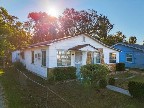 Photo of 1318 Preston Street S, St Petersburg, FL 33712 (MLS # TB8461565)