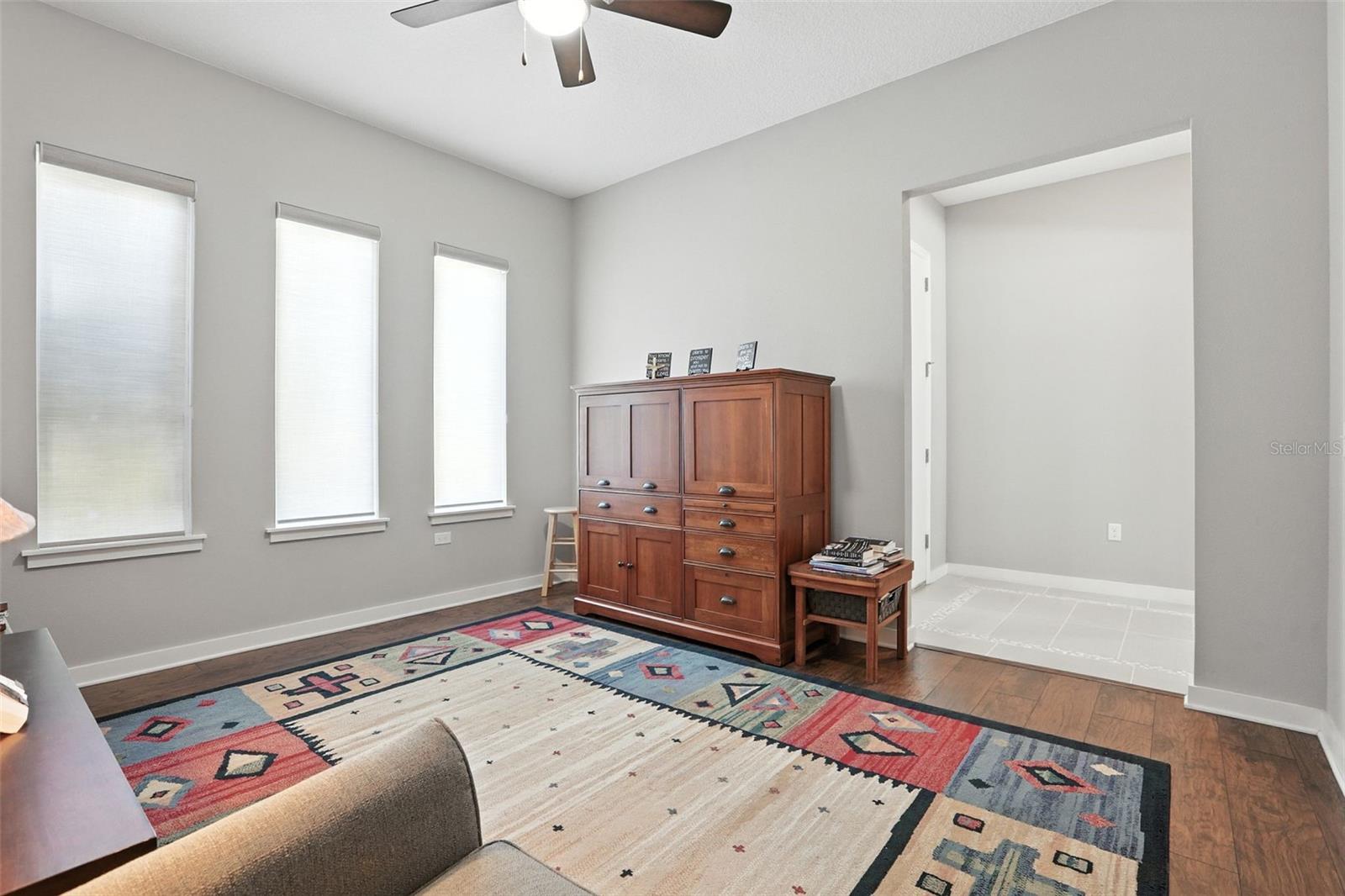 ISLAND POINTE SUB - Residential